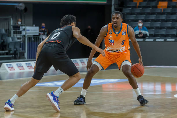 他的身体状 他的身体状