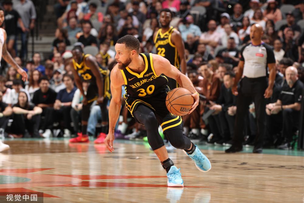 在这一事件 在这一事件